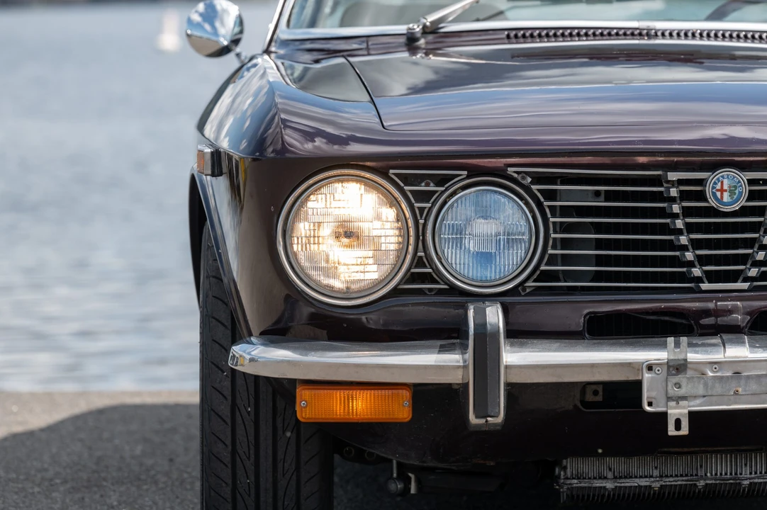 1974 Alfa Romeo 2000 GT Veloce - Image 20 of 31