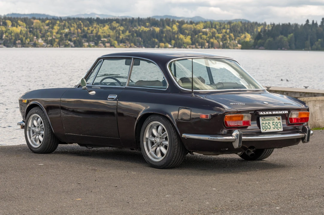 1974 Alfa Romeo 2000 GT Veloce - Image 14 of 31