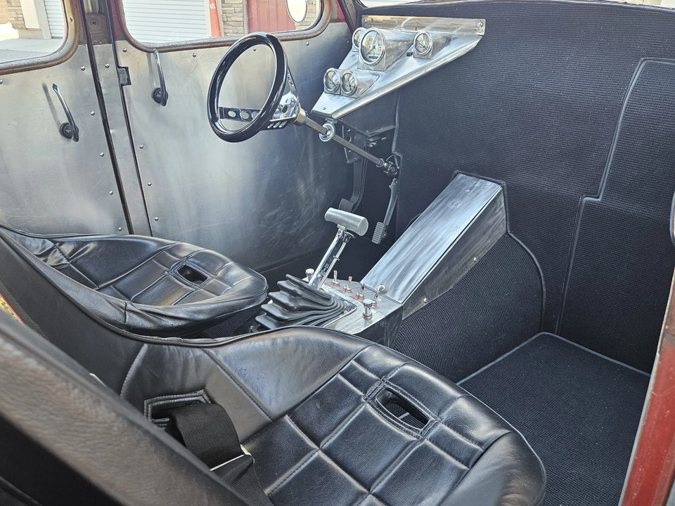 Vehicle image 20 of 31