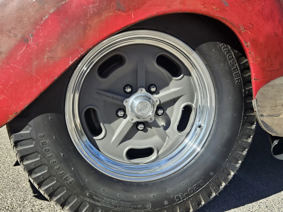Vehicle image 16 of 31