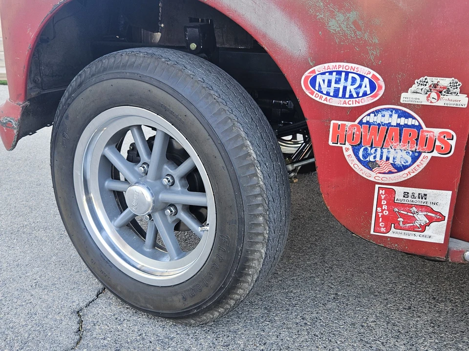 Vehicle image 8 of 31