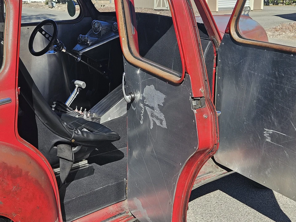 Vehicle image 26 of 31