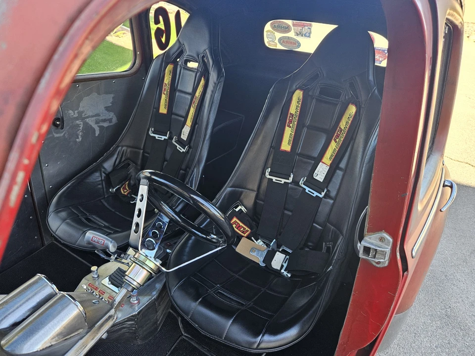 Vehicle image 22 of 31