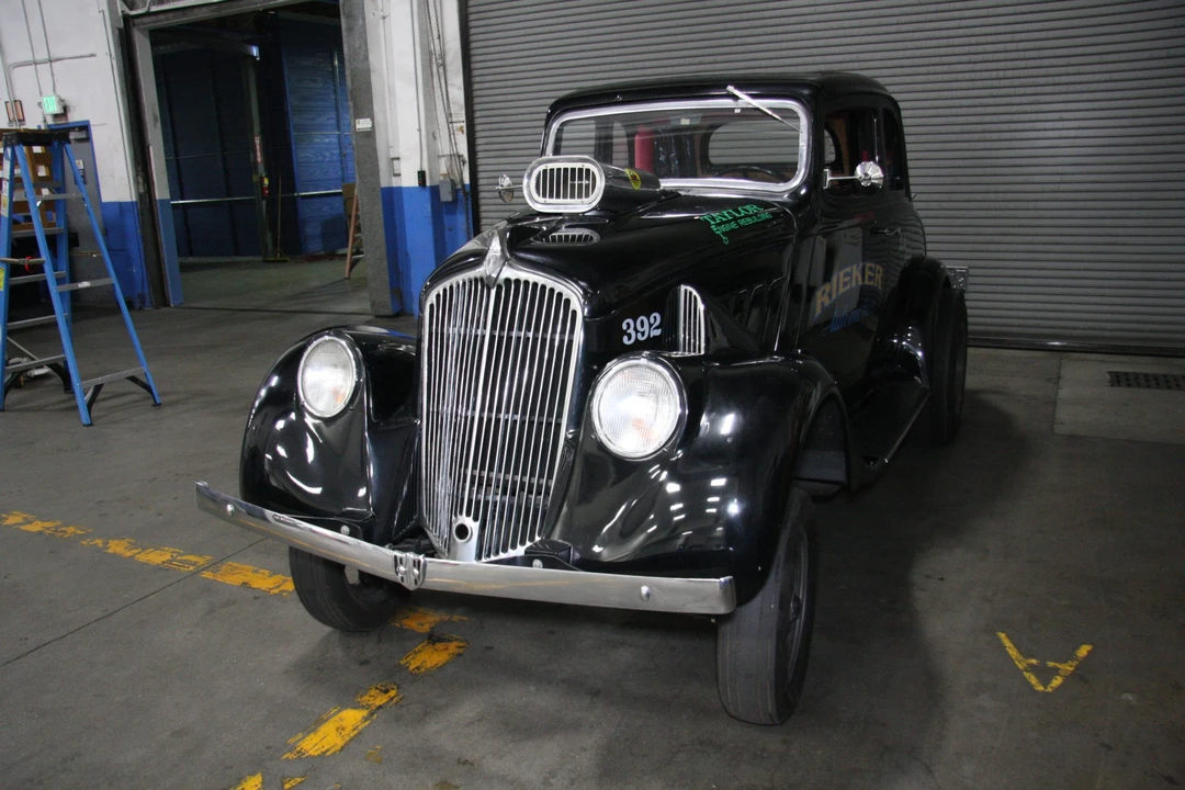 1933 Willys - Image 2 of 31