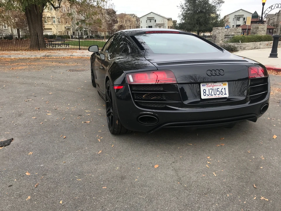 2010 Audi 42 R8 - Image 3 of 11