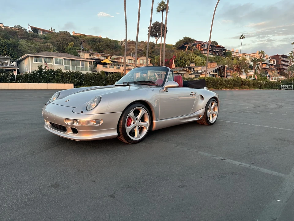 1998 Porsche 993 Carrera 4 - Image 16 of 31