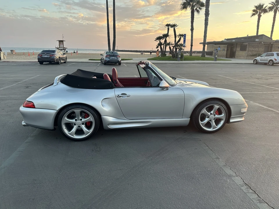 1998 Porsche 993 Carrera 4 - Image 22 of 31