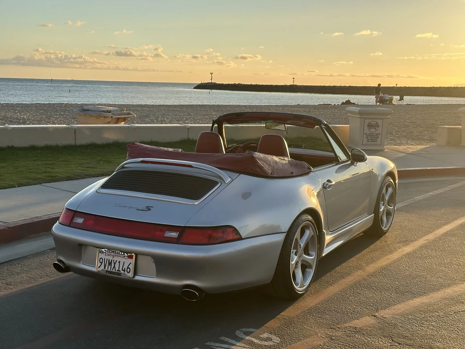 1998 Porsche 993 Carrera 4 - Image 24 of 31