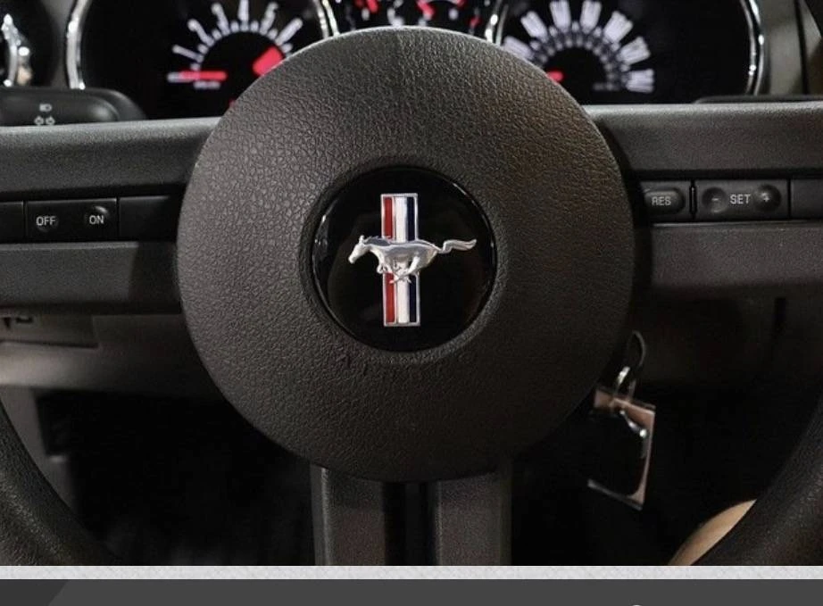 2006 Ford S197 Mustang GT - Image 13 of 17