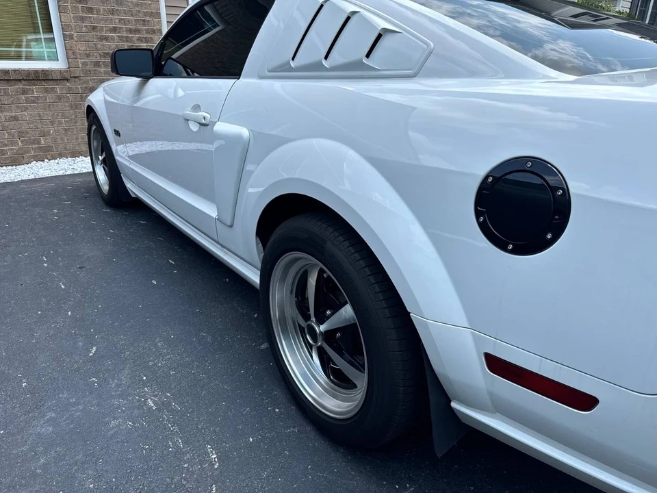 2006 Ford S197 Mustang GT - Image 3 of 17