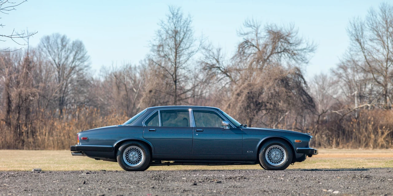 1983 Jaguar XJ Series 3 - Image 11 of 31