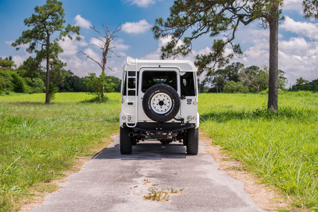 1991 Land Rover Defender 110 - Image 12 of 31