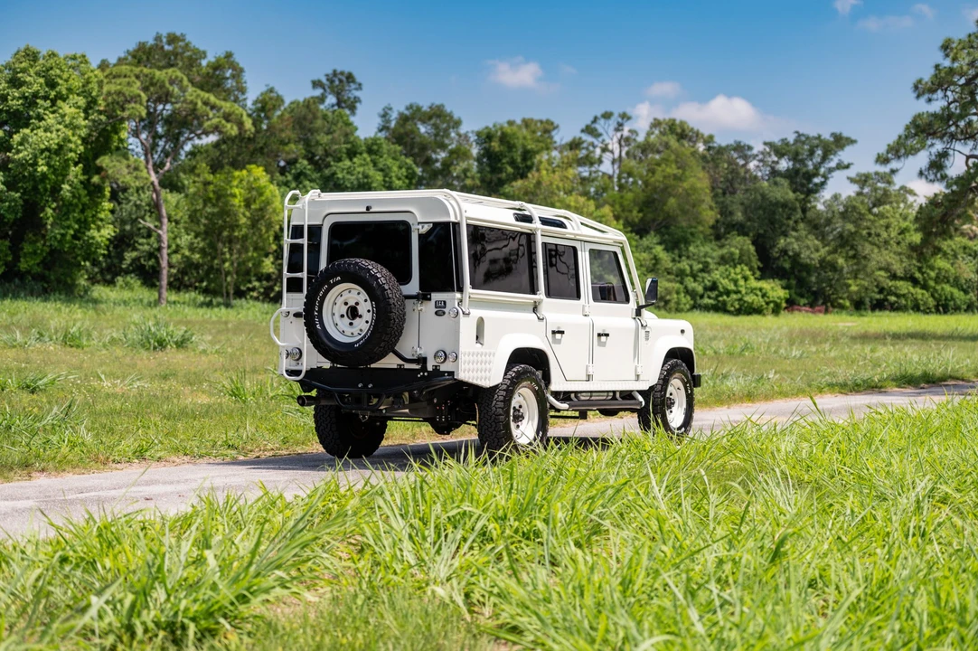 1991 Land Rover Defender 110 - Image 14 of 31