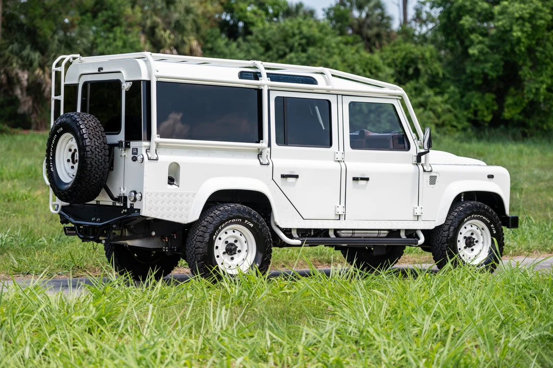 1991 Land Rover Defender 110 - Image 17 of 31
