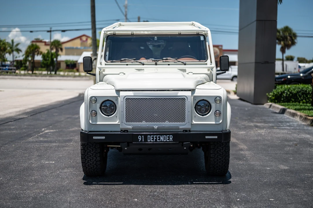 1991 Land Rover Defender 110 - Image 23 of 31