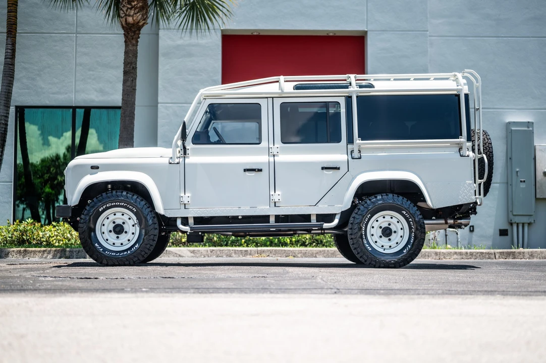 1991 Land Rover Defender 110 - Image 30 of 31