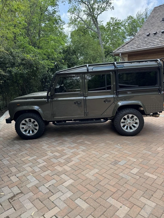 1995 Land Rover Defender 110 - Image 11 of 31