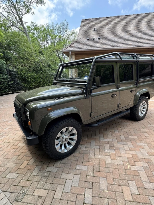 1995 Land Rover Defender 110 - Image 7 of 31