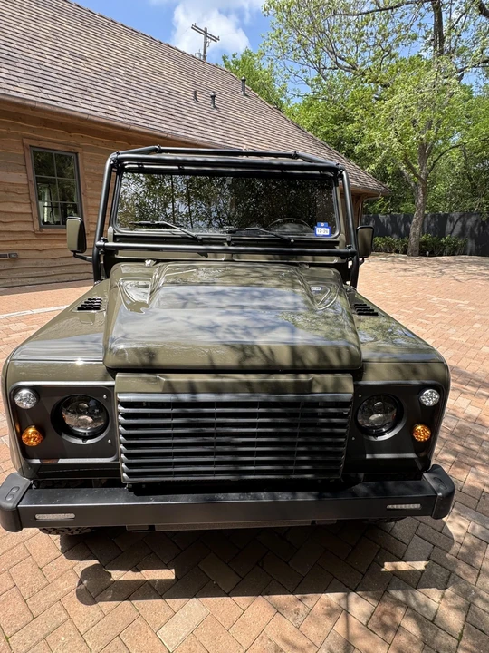 1995 Land Rover Defender 110 - Image 4 of 31