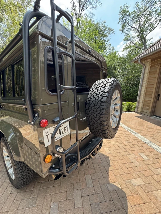 1995 Land Rover Defender 110 - Image 22 of 31