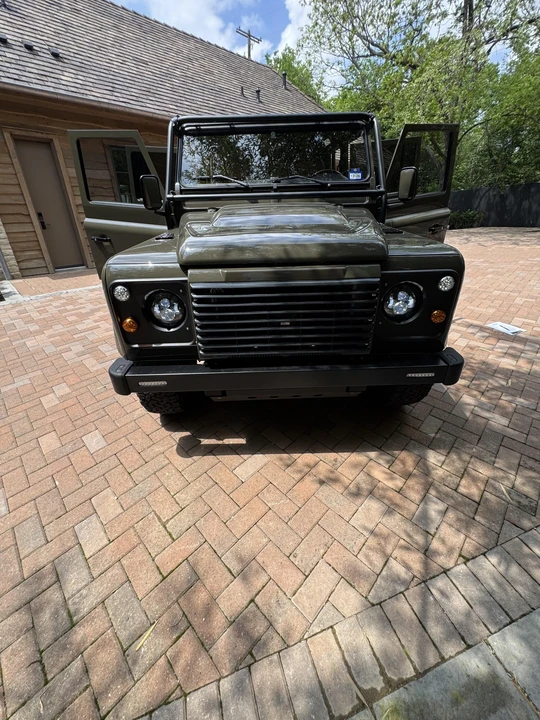 1995 Land Rover Defender 110 - Image 5 of 31