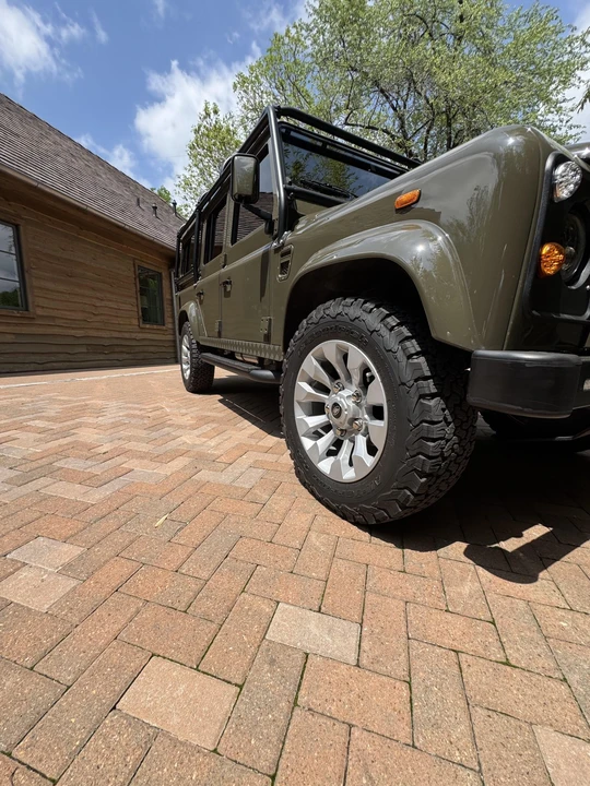 1995 Land Rover Defender 110 - Image 19 of 31