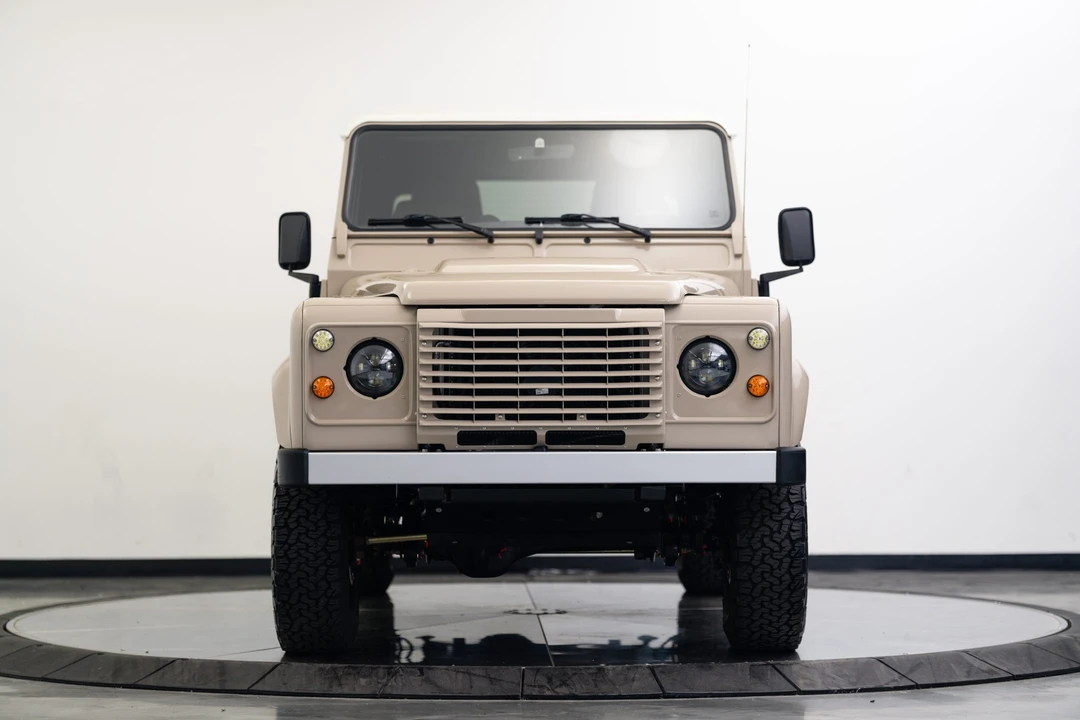 1989 Land Rover Defender 110 - Image 9 of 21