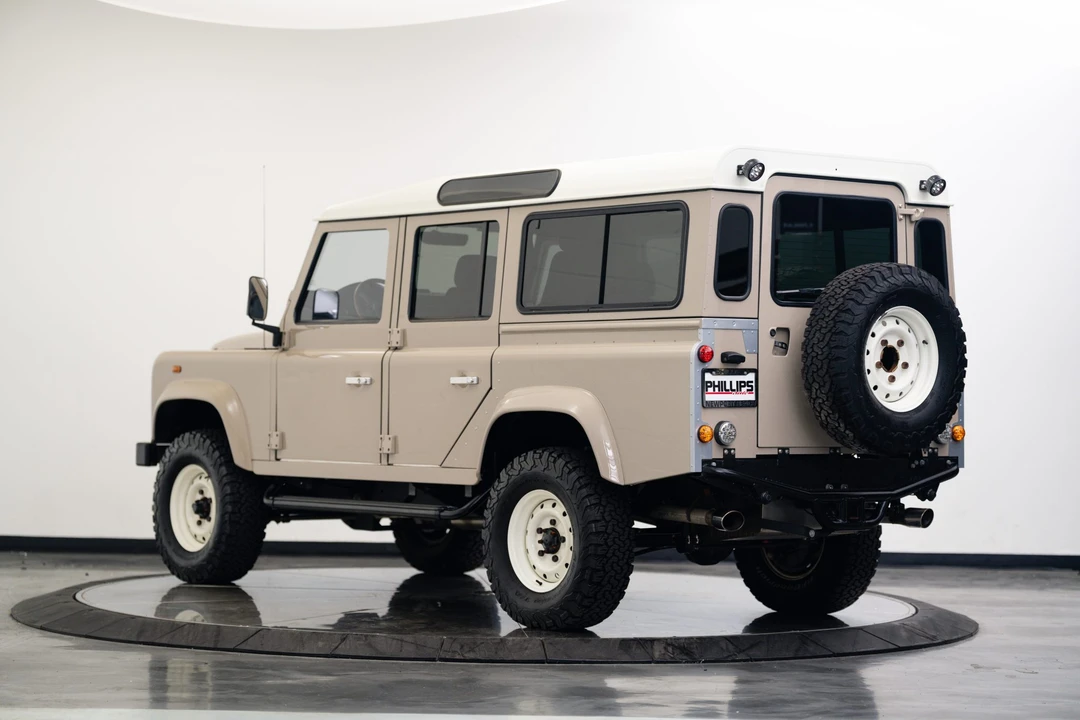 1989 Land Rover Defender 110 - Image 12 of 21