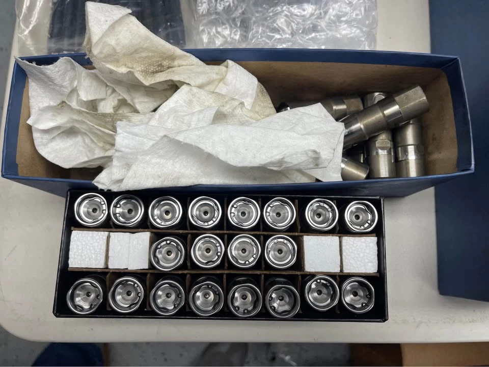 Parts & Memorabilia Engines - Image 4 of 10