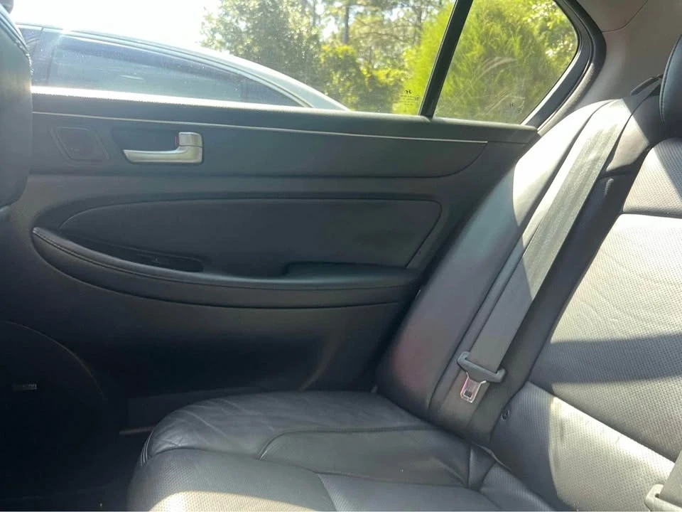2012 Genesis - Image 6 of 9