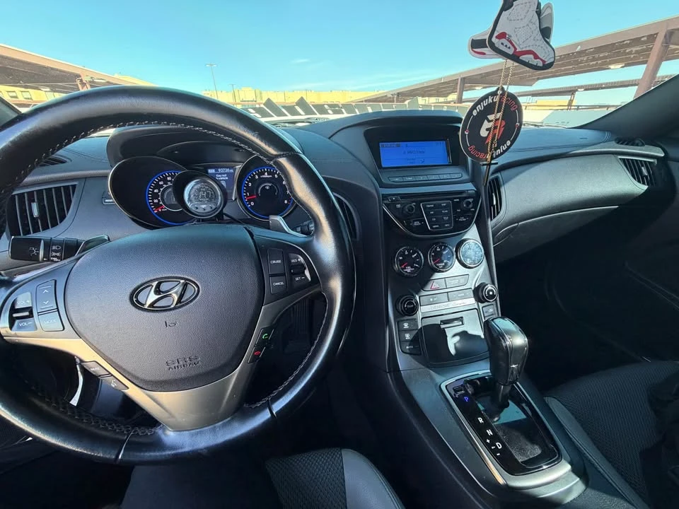 2015 Hyundai Genesis Coupe - Image 10 of 10