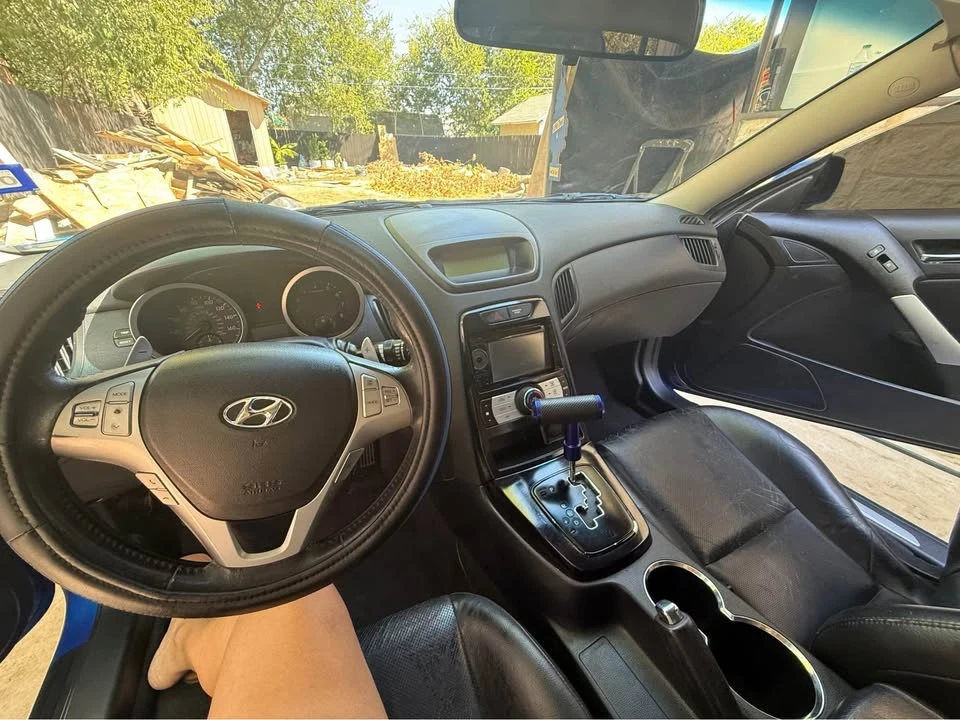2009 Hyundai Genesis - Image 6 of 6