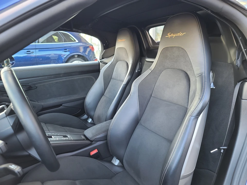 2021 Porsche 718 Boxster Spyder - Image 18 of 21