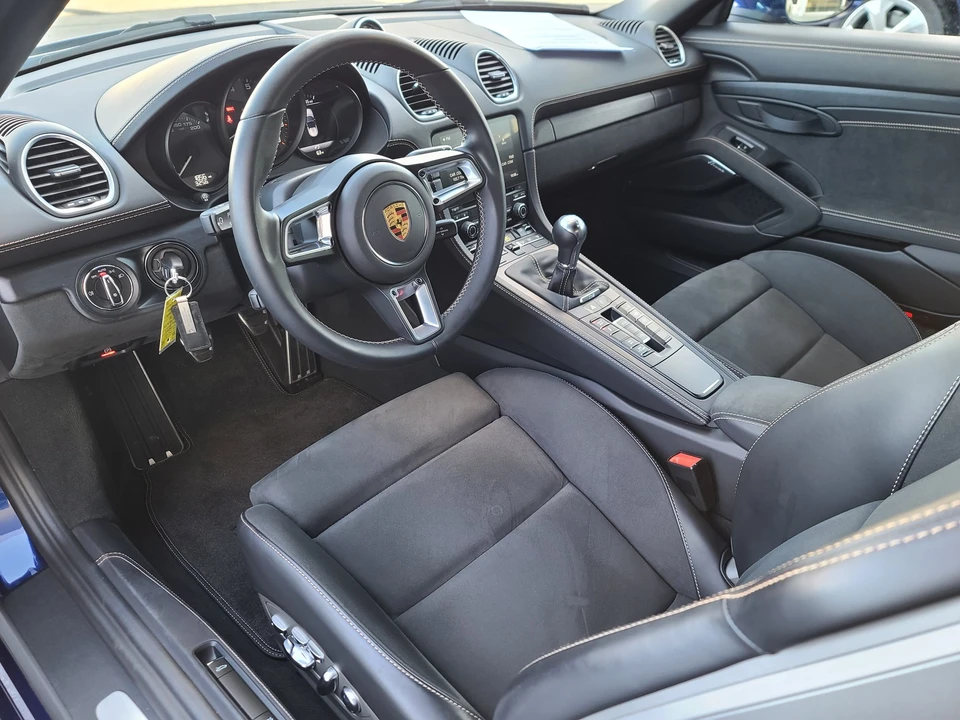 2021 Porsche 718 Boxster Spyder - Image 15 of 21