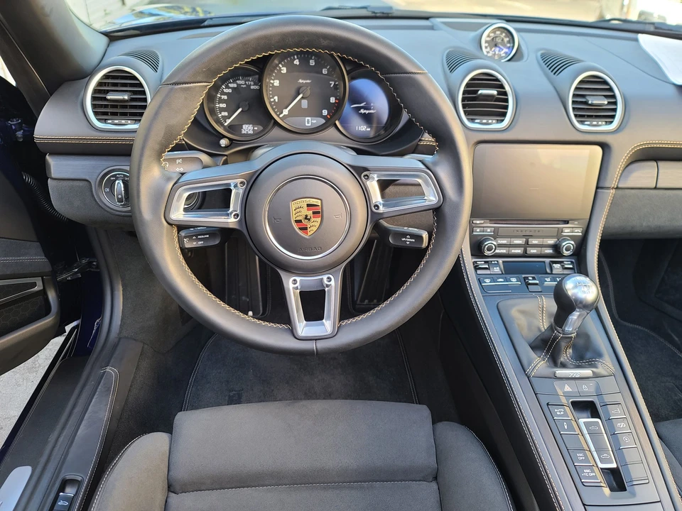 2021 Porsche 718 Boxster Spyder - Image 10 of 21