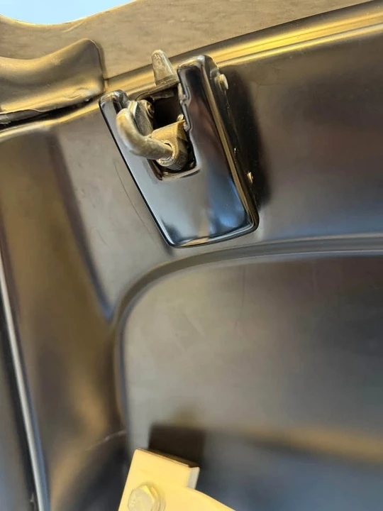 Parts & Memorabilia Bodywork - Image 5 of 6