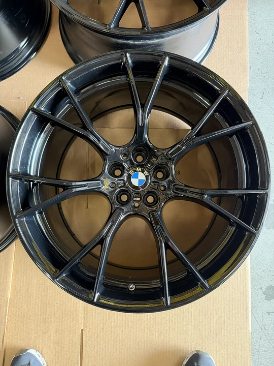 2017 Parts & Memorabilia Other Wheels - Image 4 of 8