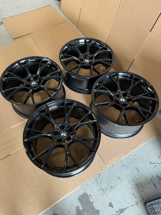 2017 Parts & Memorabilia Other Wheels - Image 3 of 8