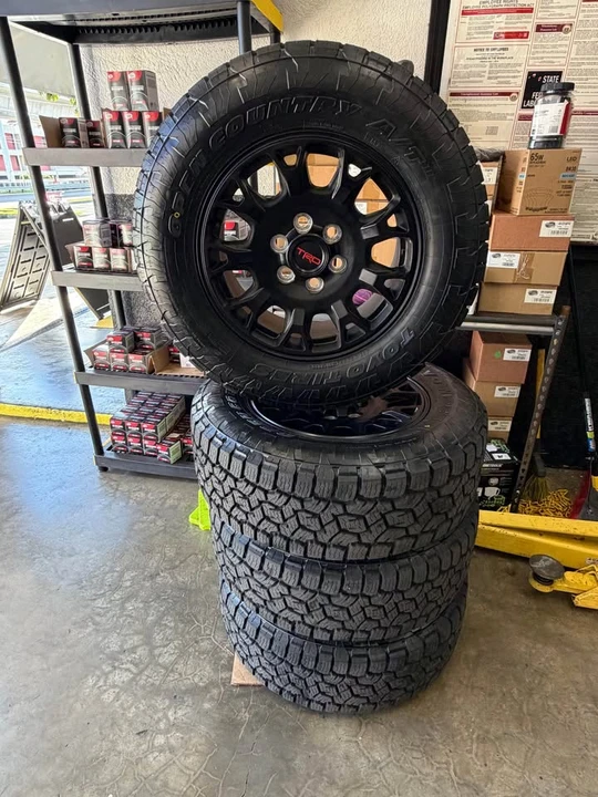 Parts & Memorabilia Other Wheels - Image 2 of 7