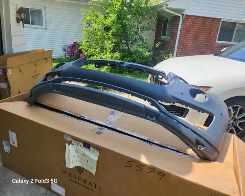 2017 Parts & Memorabilia Bodywork - Image 3 of 6