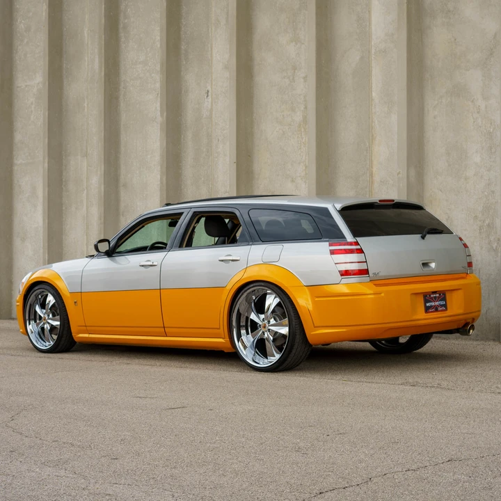 2005 Dodge Magnum 2nd Gen Wagon - Image 11 of 31