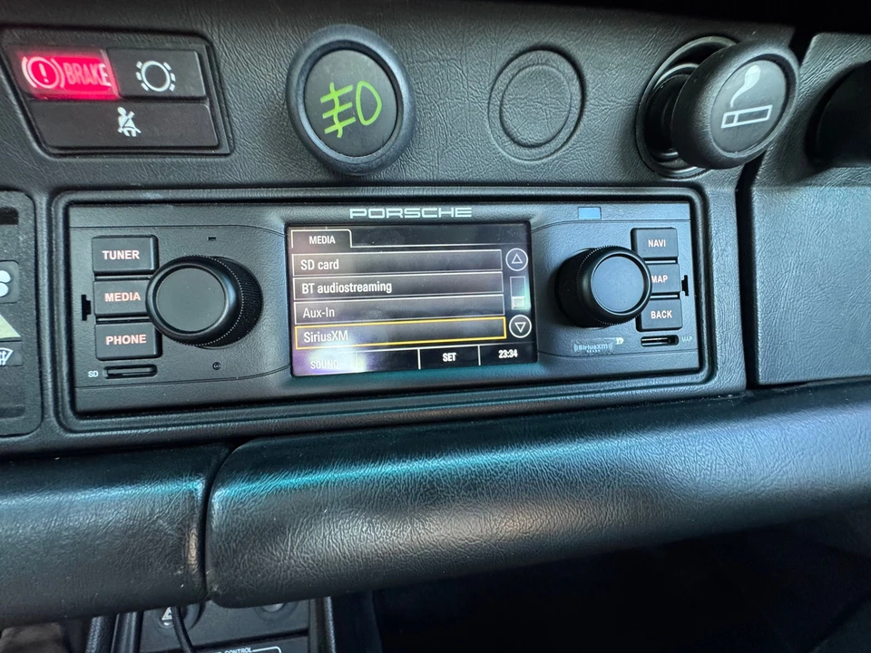 1988 Porsche 911 Carrera 3.2 - Image 21 of 24