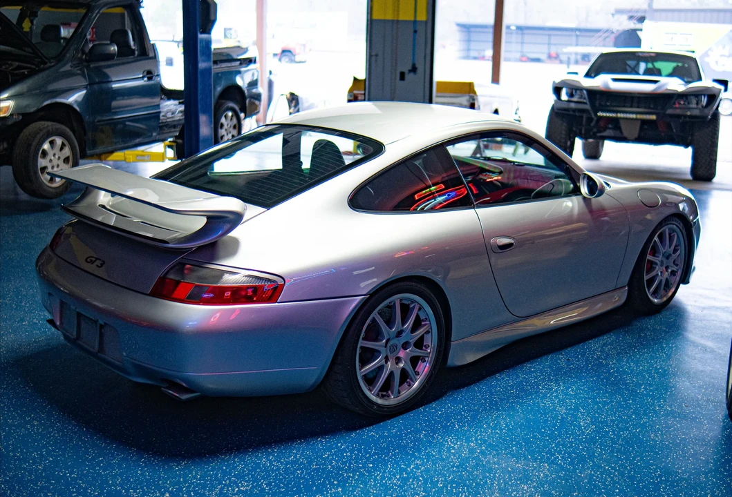 1999 Porsche 996 GT3 - Image 16 of 31