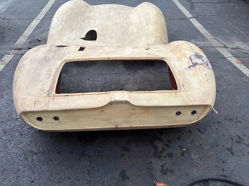 Parts & Memorabilia Bodywork - Image 2 of 6