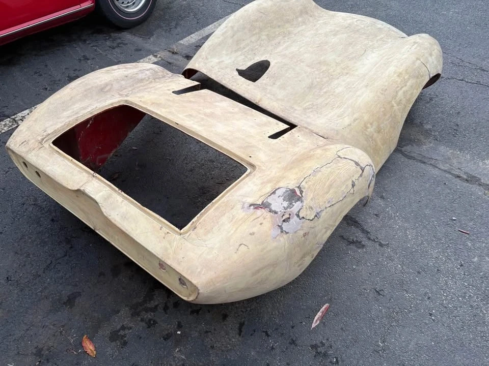 Parts & Memorabilia Bodywork - Image 4 of 6