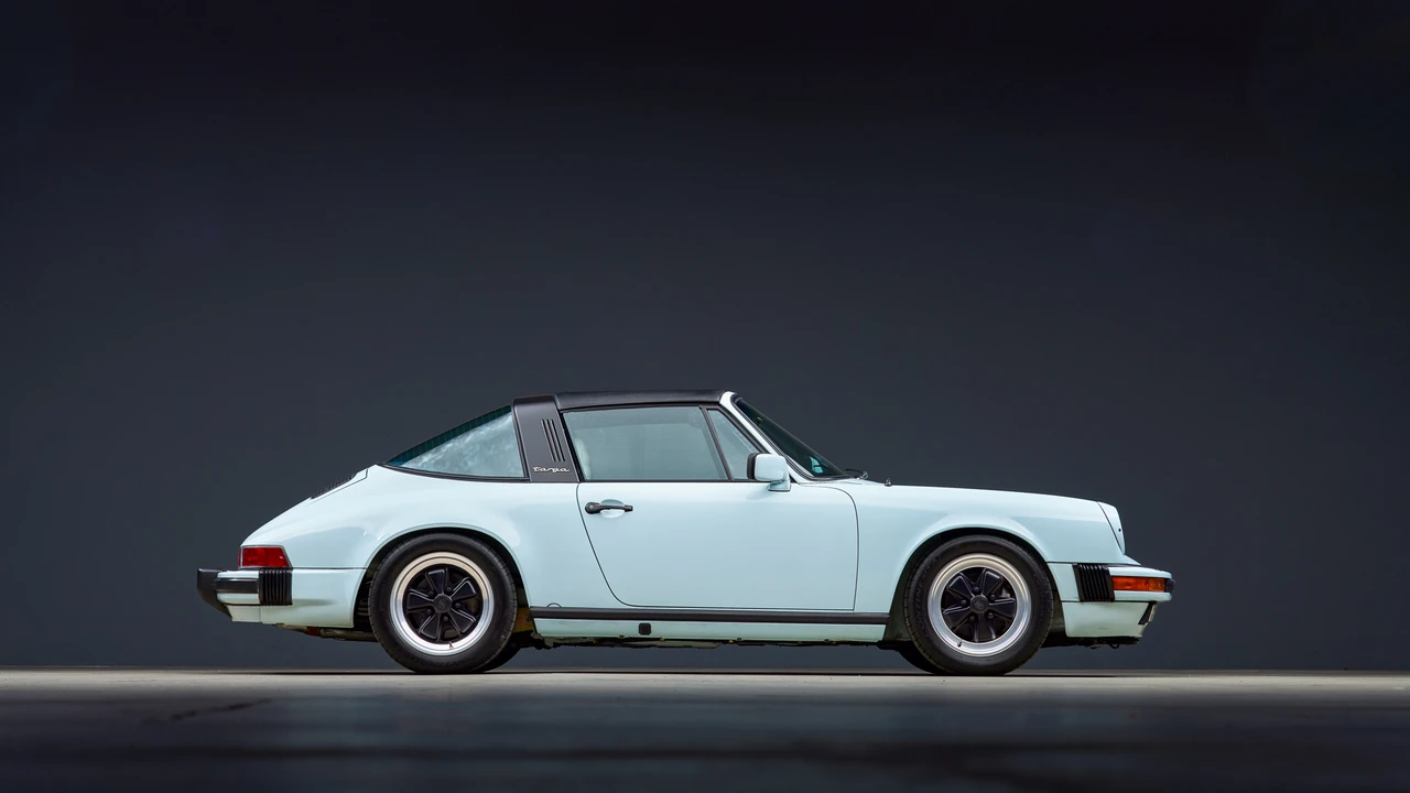 1984 Porsche 911 Carrera 3.2 - Image 16 of 31