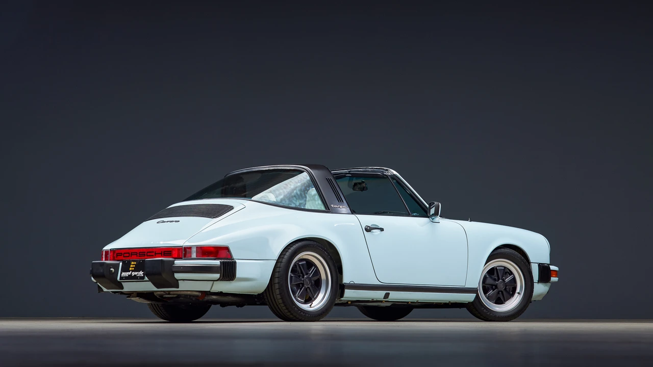 1984 Porsche 911 Carrera 3.2 - Image 14 of 31