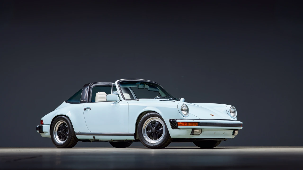 1984 Porsche 911 Carrera 3.2 - Image 17 of 31