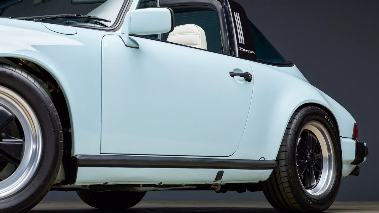 1984 Porsche 911 Carrera 3.2 - Image 29 of 31