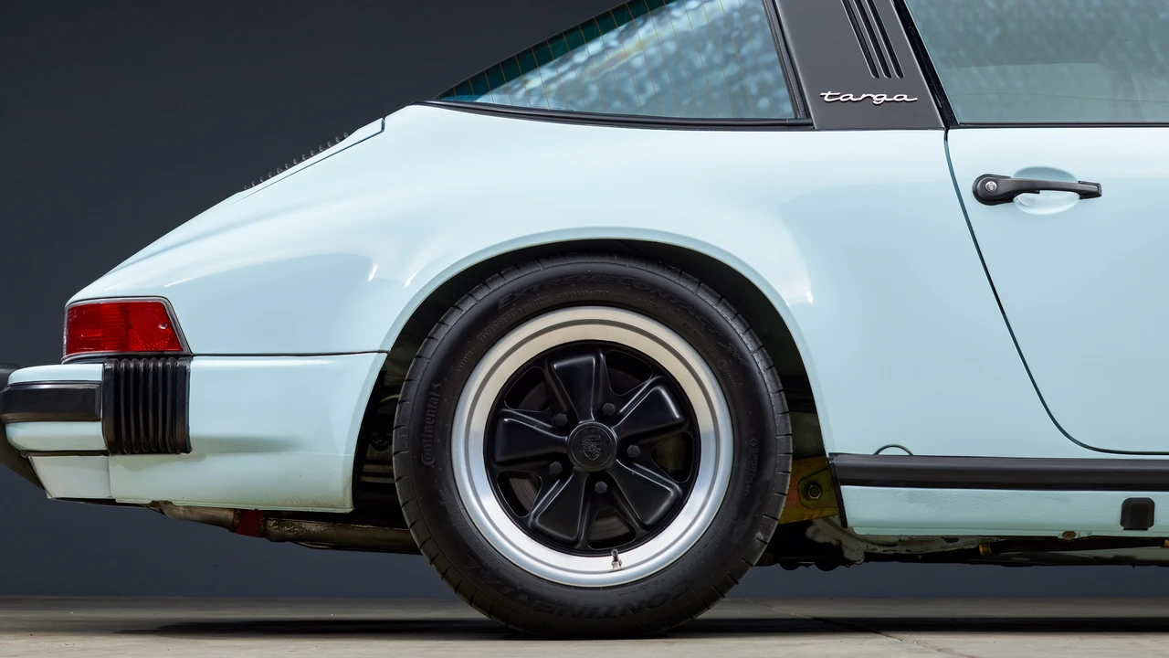 1984 Porsche 911 Carrera 3.2 - Image 25 of 31